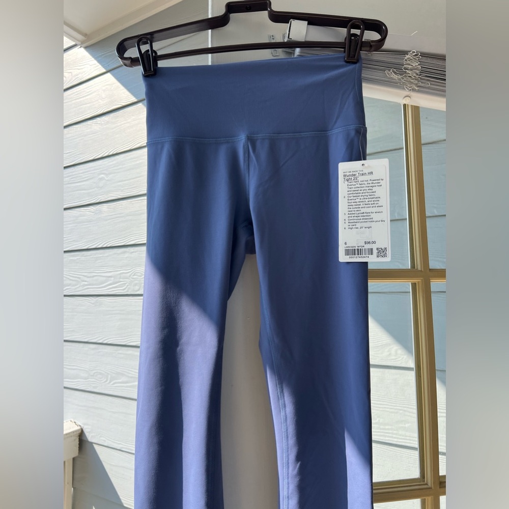 Lululemon leggings.